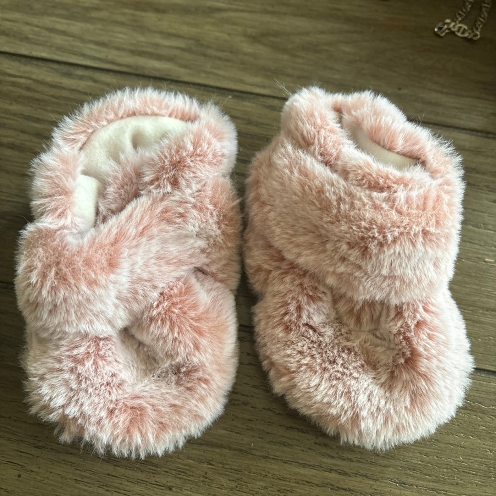 Plush Fur Pink Slide Slippers